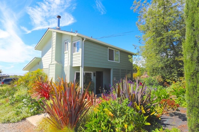Photo - Watsonville: Tranquil Home & Ranch/Farm on...