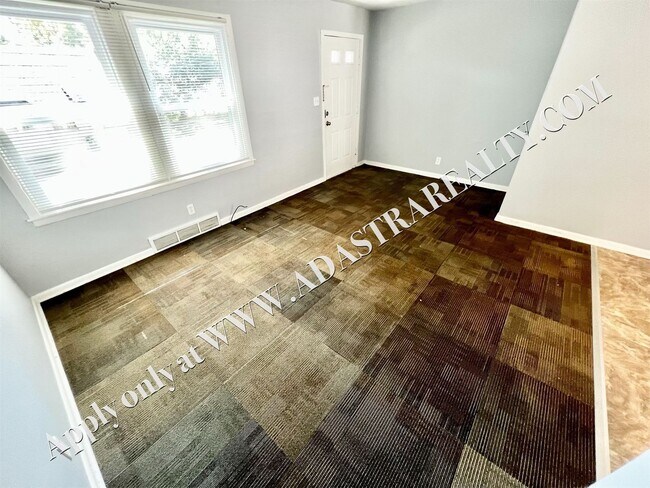 Photo - Beautiful 2 Bed 1 Bath Duplex in Independence-Available in FEBRUARY!!