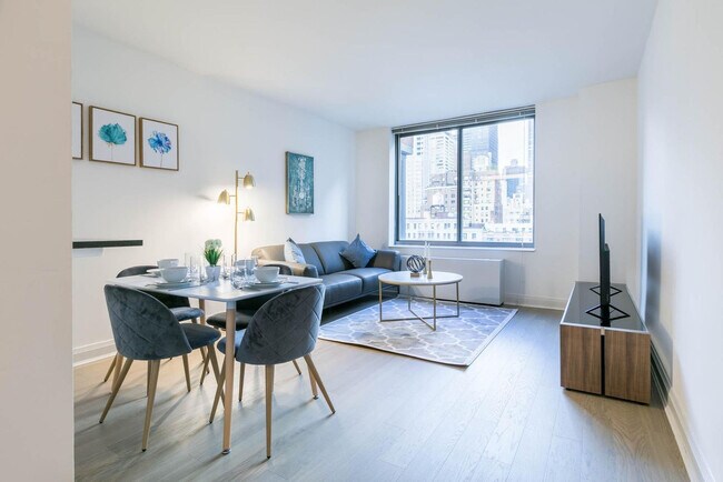 Building Photo - 222 E 34th St Rental