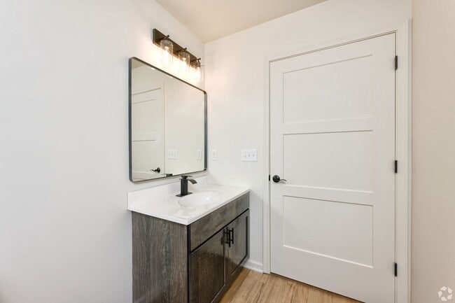 Photo - Kings Crossing Townhomes