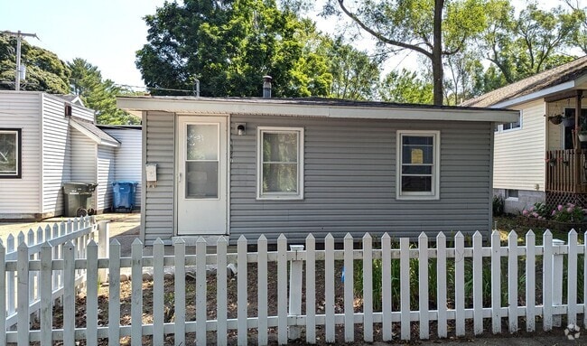 Building Photo - 1887 Fair Ave Unit 1887 Fair Avenue Rental