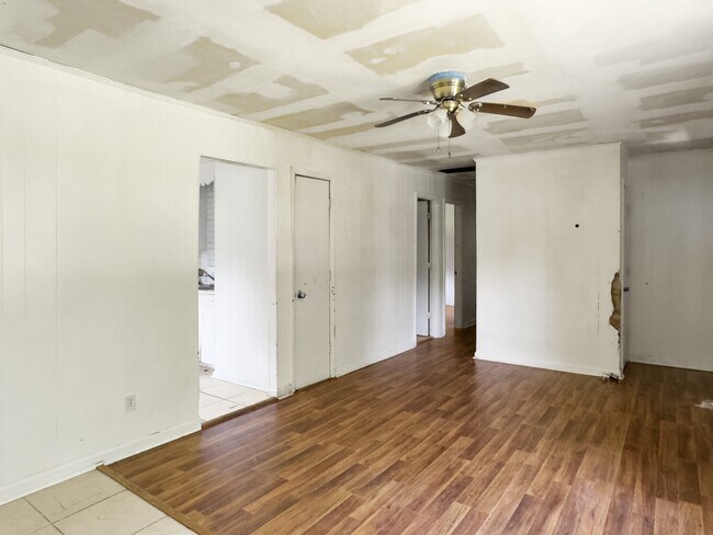 1137 Carter Rd