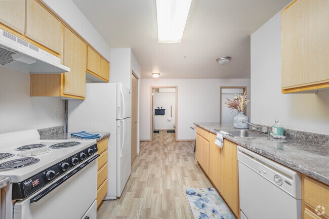 2BR, 1BA - 655SF - Kitchen