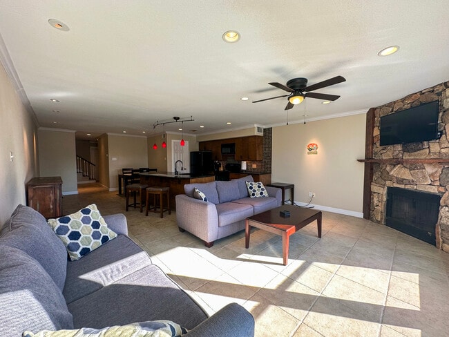 Photo - 15409 Salt Cay Ct Unidad G
