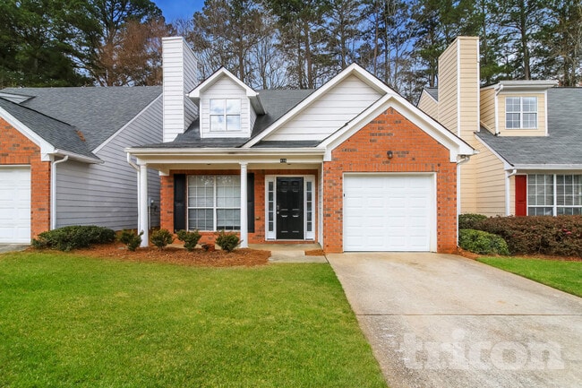 Building Photo - 416 Hillandale Park Dr