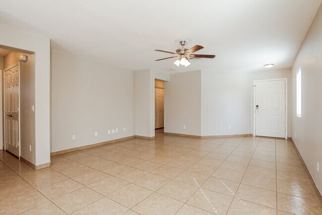 Photo - 17463 W Ventura St