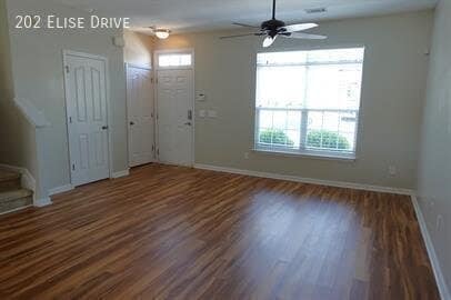 Photo - 202 Elise Dr