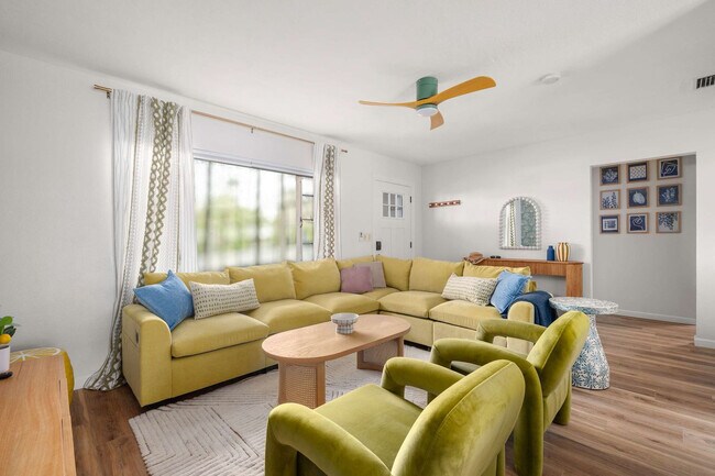 Building Photo - 84 21st Terrace SE Unit SI ID1502691P