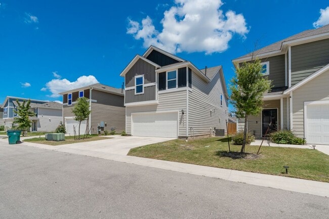 Photo - 15607 Ellinger Dr