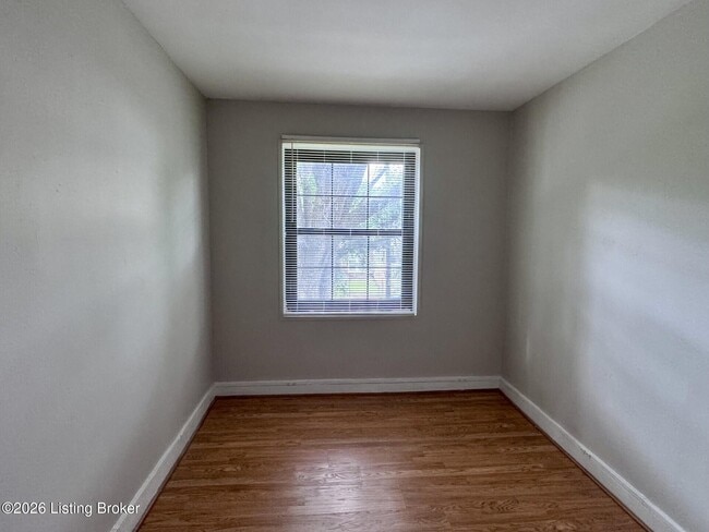 12 College Ct