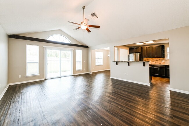 Photo - 8465 Rockridge Dr