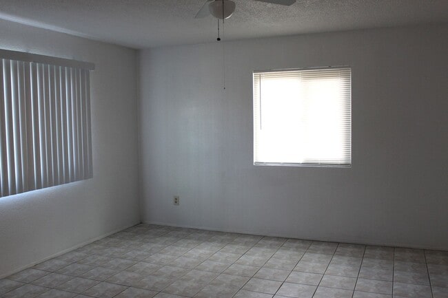 Photo - Cute Home for Rent South Bakersfield Cul De Sac