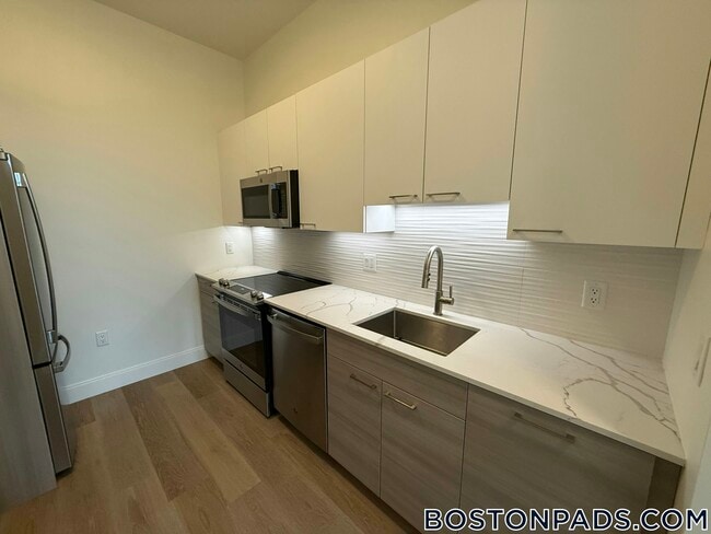 Photo - 1079 Commonwealth Ave Unit 413