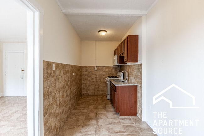 Photo - 2712 N Milwaukee Ave Unit 212