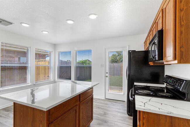 Photo - 25315 Twister Tr