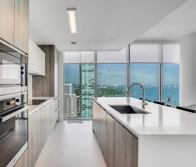 Photo - 2900 NE 7th Ave Unit 3702