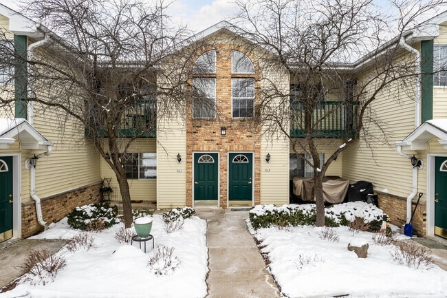 Brookfield Creeks - 55+Community