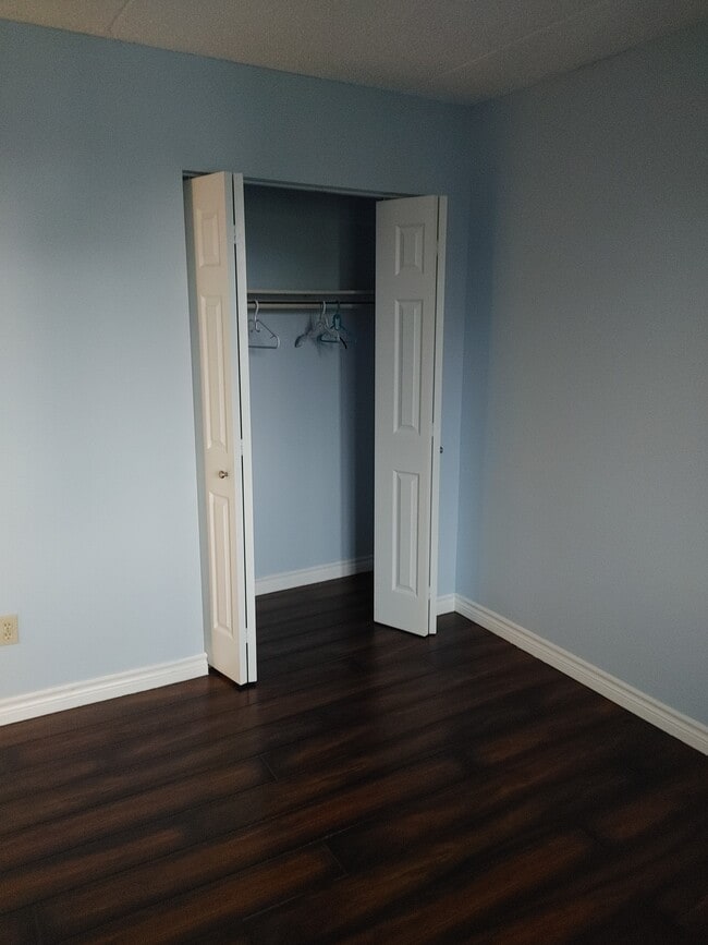 Photo - 723 Tecumseh Rd E Unit 207