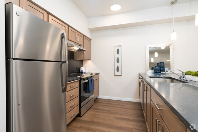 1HAB, 1BA - 935 ft² - River's Edge Apartments