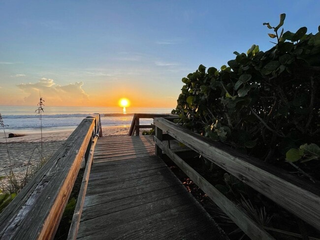 Photo - 1282 Jimmy Buffett Mem Hwy