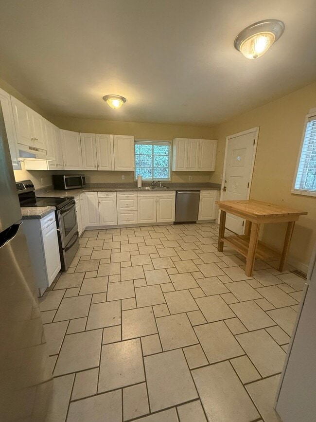 1144 Del Ray Dr