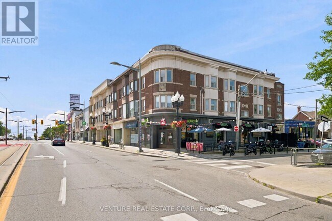 Photo - 1228 St Clair Ave W