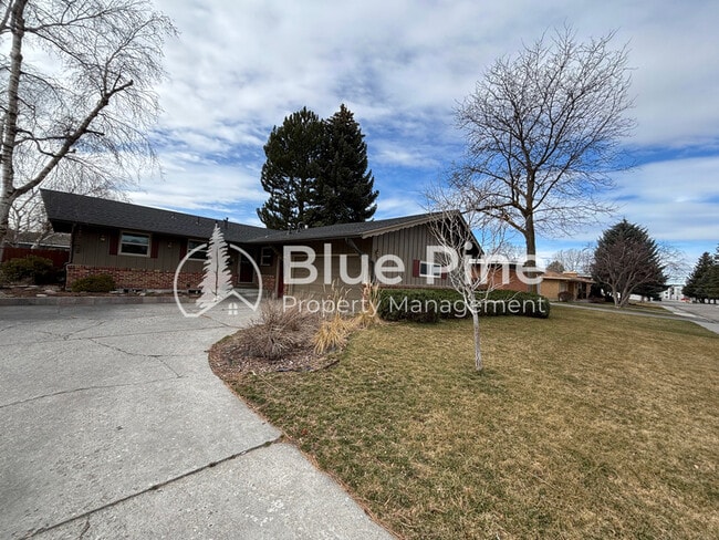 Photo - 1058 Mojave St