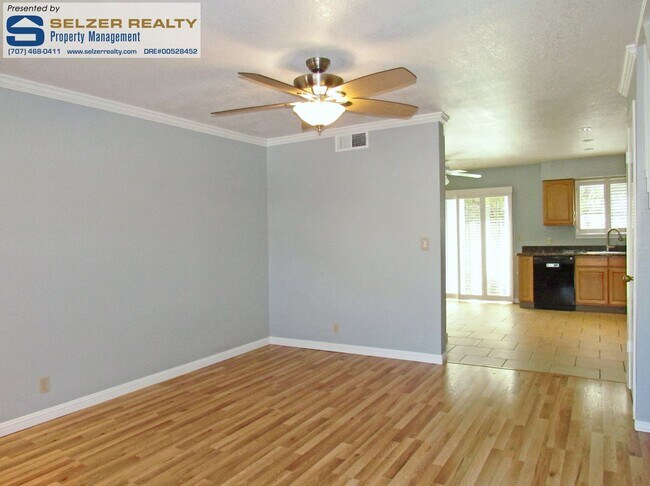 Photo - Fully equipped 2 bd. townhome in a super convenient central location!