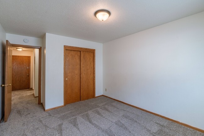 Apartamentos de Fargo, ND Schrock | Dormitorio - Schrock