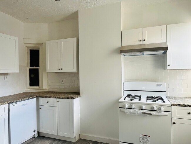 Photo - 38 Jefferson St Apartment Unit 1