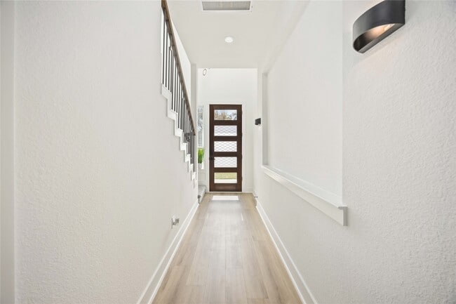 Photo - 964 Lucky St Unit B