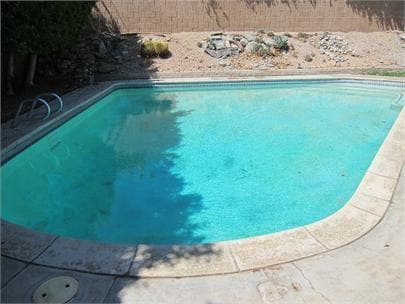 Photo - 39220 Karen St