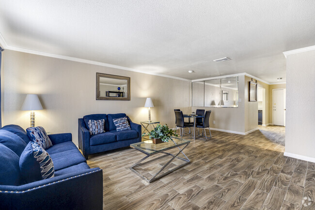 Interior Photo - 7979 Westheimer Apartments