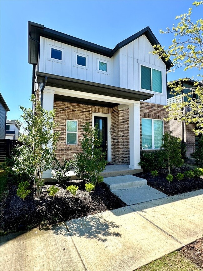 Building Photo - 18635 Parkland Row Dr