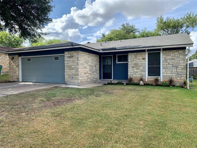 Photo - 1604 Middleway Rd