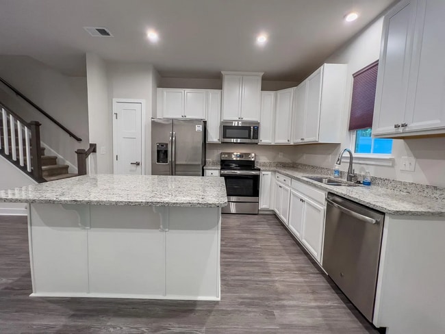 307 Grand Palm Ln
