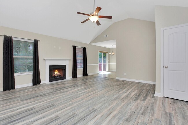 Photo - 1049 Warpers Ln