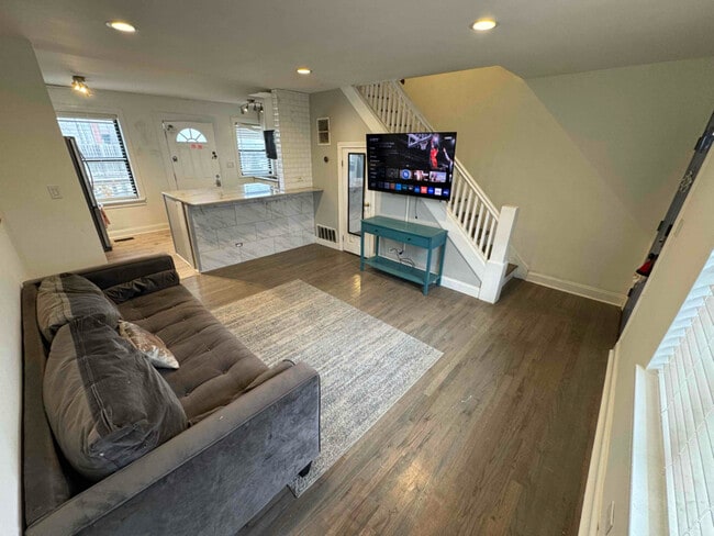 Photo - 422 East Ave Townhome