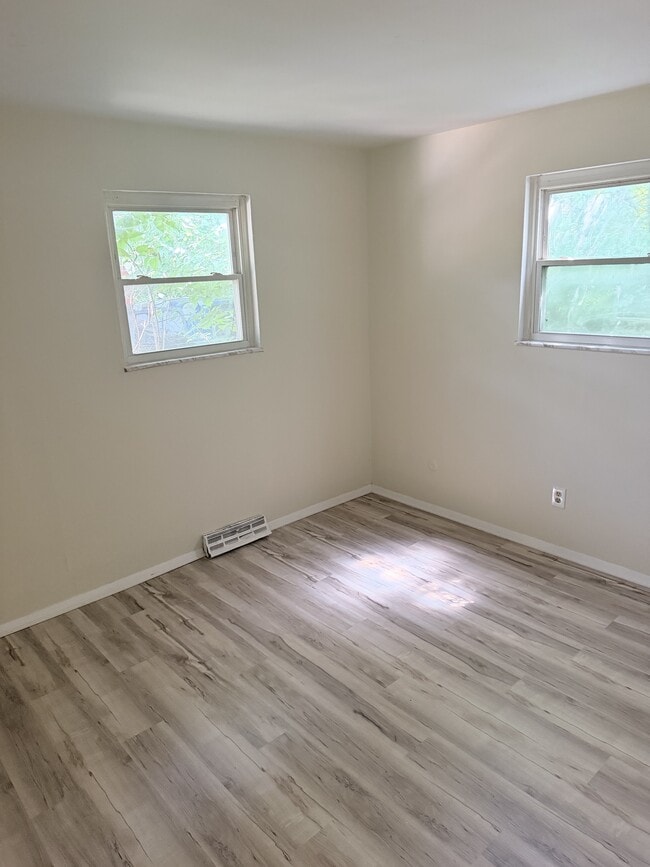 Photo - 2420 Ulrich Ave