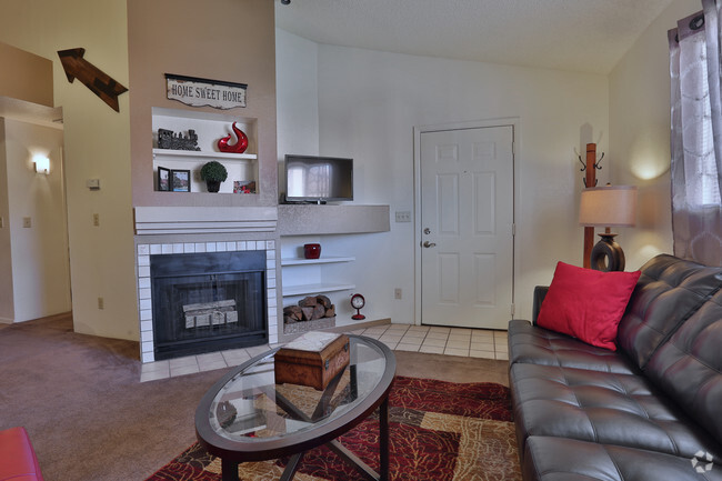 Interior Photo - Emerald Pointe Apartments "Tucson's Best K...