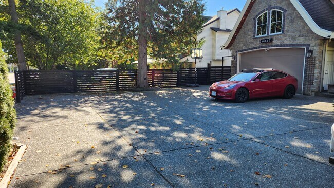 6067 188 St