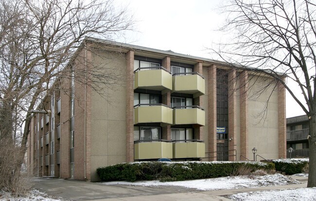 829 Tappan Ave