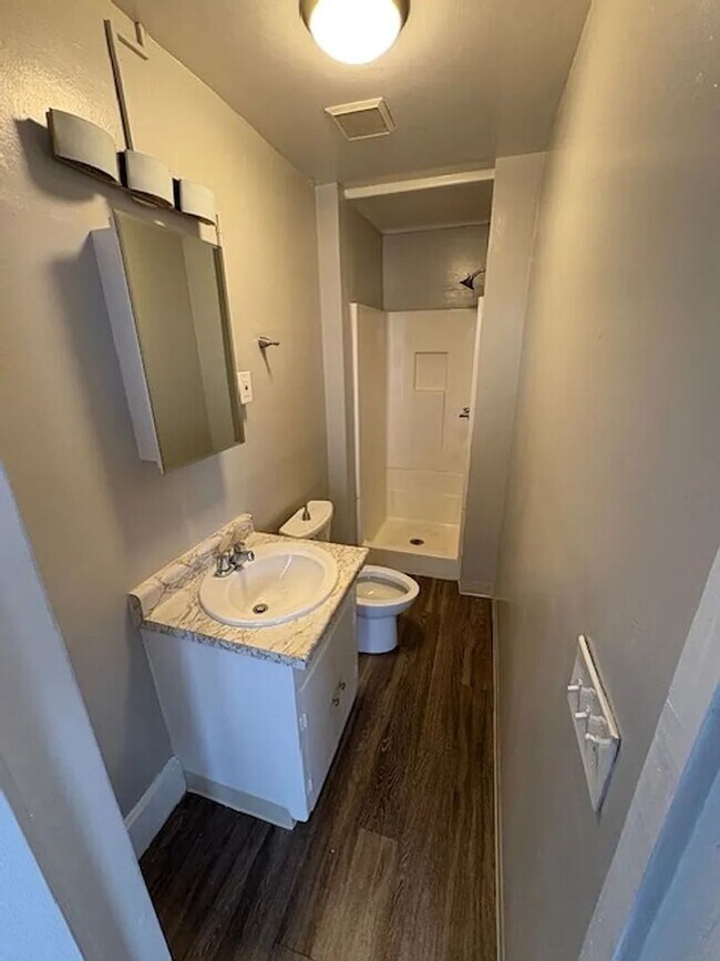 Photo - 7207 Grandview Ave Unit 204