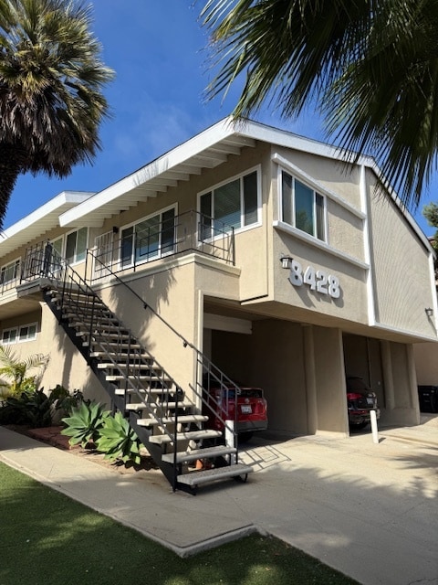 Building Photo - 8428 Gulana Ave Unit 2 Rental