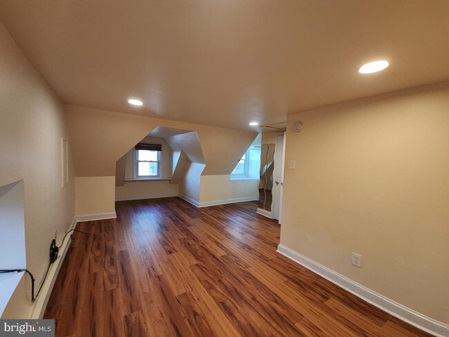 Photo - 228 Crawford Ave Unit 3
