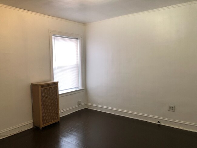 Photo - 6841 S Prairie Ave Unit 1