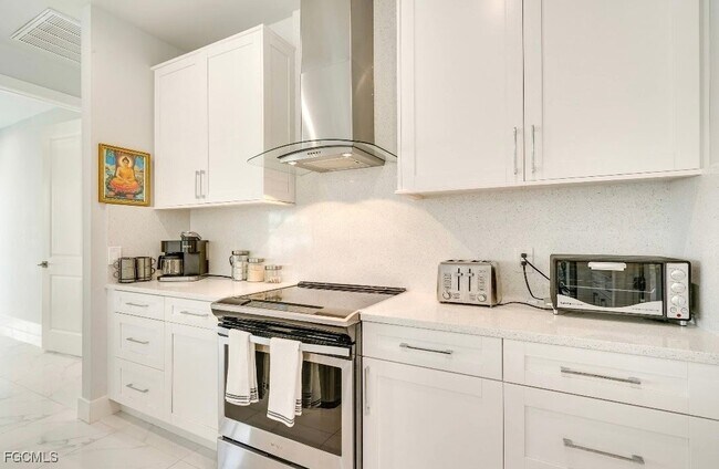 Photo - 117 SE 4th St