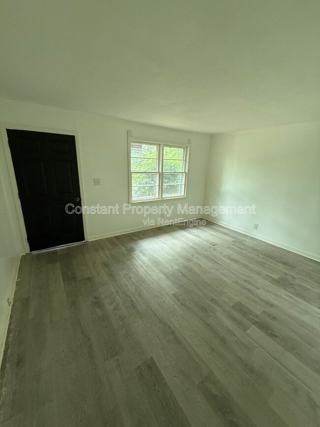 Photo - 4158 Log Cabin Dr