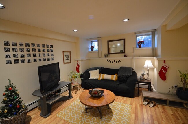 94 Pleasant St Unidad 1