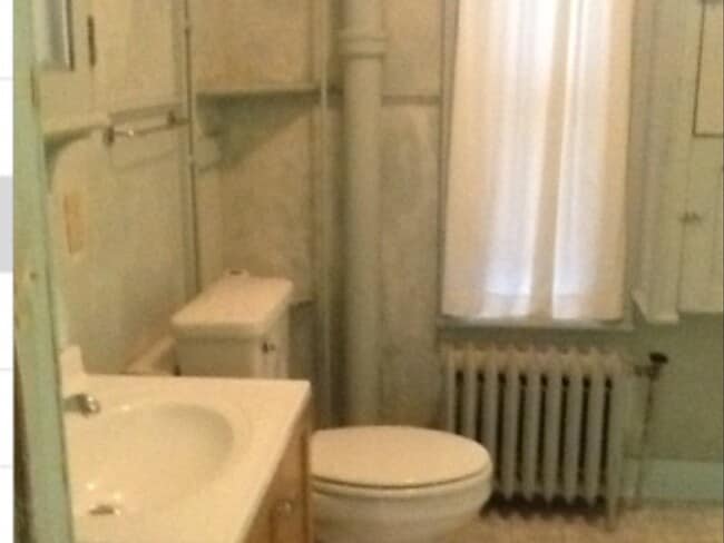 Baño - 1029 Downer Ave Unidad 11029 Downer Ave